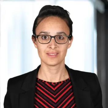 Portrait, business, woman