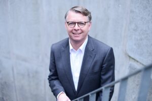 Membre du Sounding Board : Martin Eberhardt
Directeur général dans le secteur de la gestion des investissements