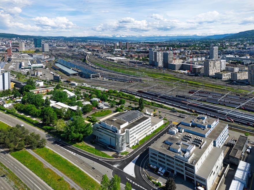 Die Beschäftigungsentwicklung Innerhalt einer Region oder Gemeinde ist ein entscheidender Faktor für Standortentscheide, Investitionen und raumplanerische Überlegungen. 