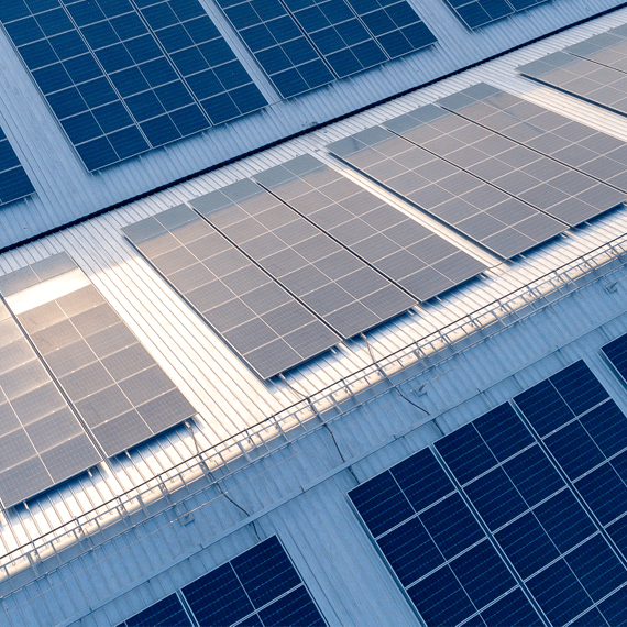 Solarzellen auf einem Dach